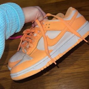 Women’s orange nike dunks size 7.5
